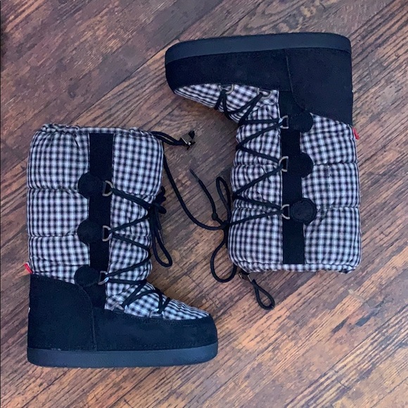 Moncler Shoes - Moncler moon boots